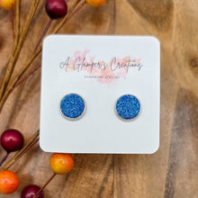 Load image into Gallery viewer, Ocean Blue Glitter Studs
